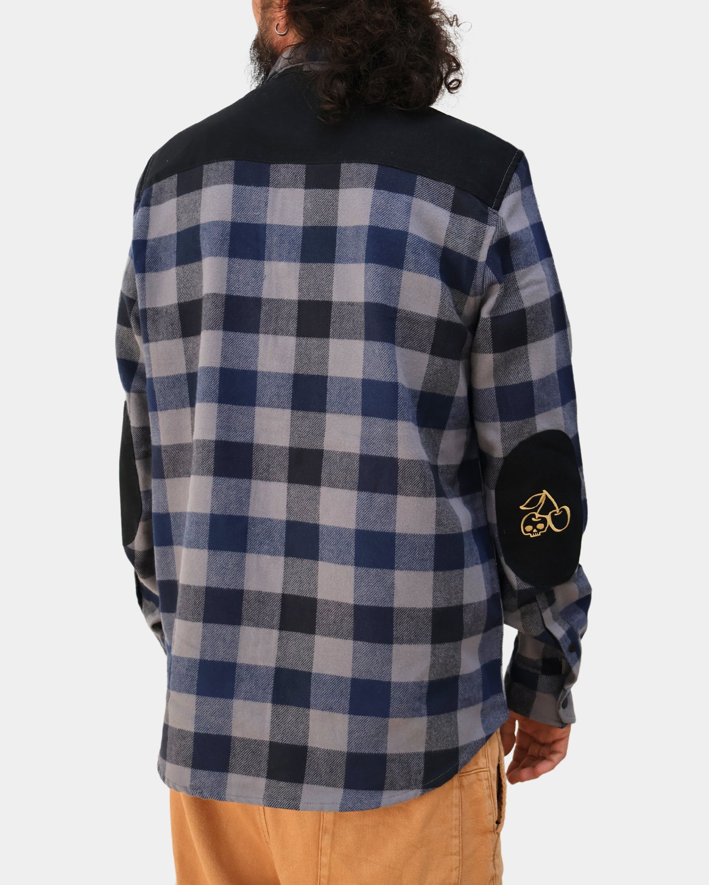 Camisa de trabajo Cherrycalavera Jeremy trasera. Ropa sostenible